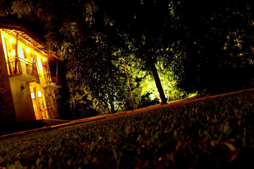 Magampura Eco Village Tissamaharama Eksteriør bilde